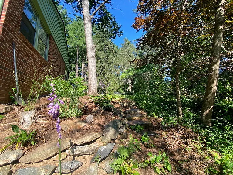 606 Fairview Rd — Photo 26