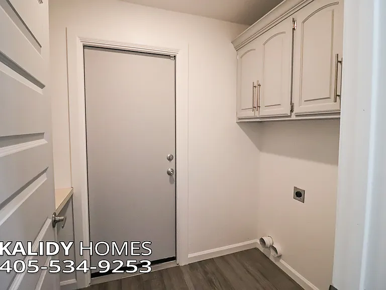 6001 SE 8th St — Photo 23