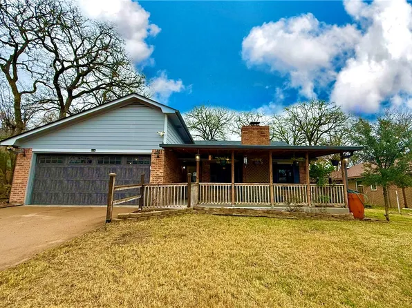 2108 Pantera Dr, Bryan, TX 77807