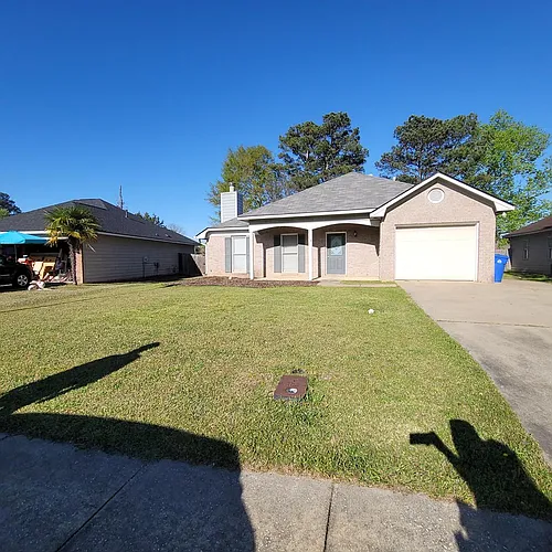 7108 Vinings Way Photo 1