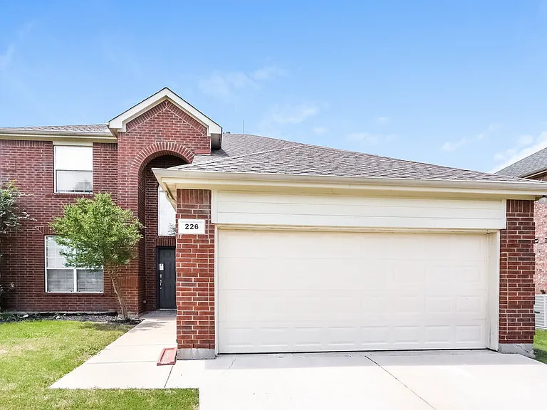 226 Arabian Rd — Photo 1