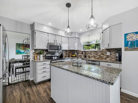 5th image of 4405 Berkshire Estates Dr