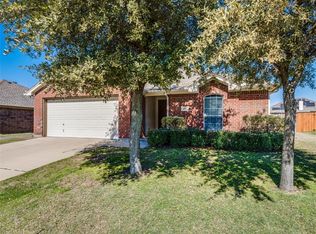 1333 Columbia Dr, Midlothian, TX 76065