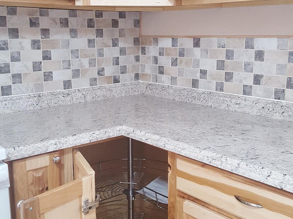 Kitchen cabinets, backsplash, countertops - New June 2017