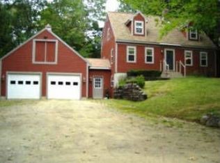 44 Peacham Rd, Center Barnstead, NH 03225