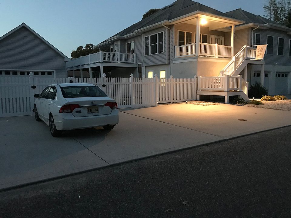 2nd image of 107 Rose Ln