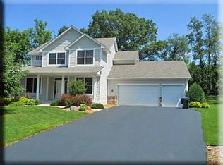 12533 Greylock Ct, Apple Valley, MN 55124