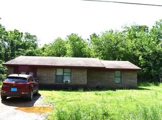 708 S J St, Hugo, OK 74743