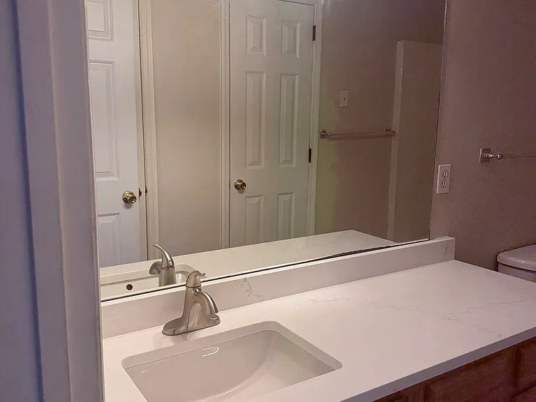 522 Bellmore Pl — Photo 11
