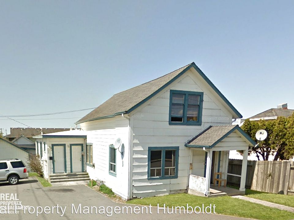 2nd image of 1324 Summer St APT 1