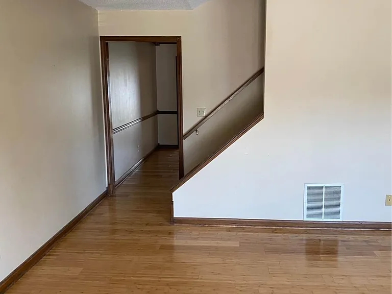 923 Stapp Dr #TOWNHOUSE — Photo 5