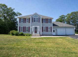 30 Briarcliff Dr, Auburn, MA 01501