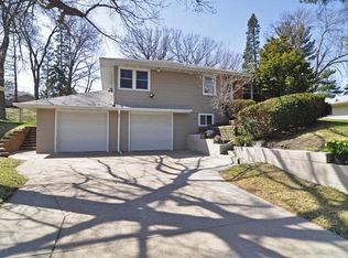 1357 Hillcrest Dr NE, Fridley, MN 55432