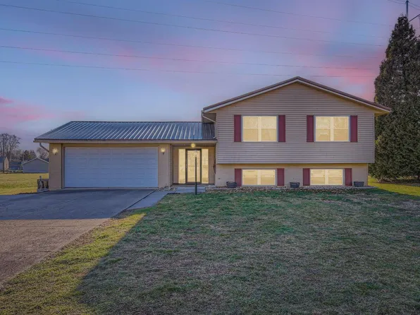 471 Sherwood Downs Rd S, Newark, OH 43055