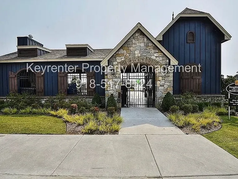 11108 N 146th East Ave — Photo 14