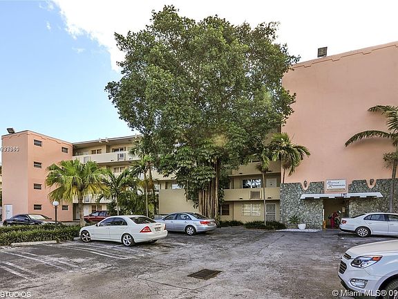 3rd image of 4011 N Meridian Ave APT 42