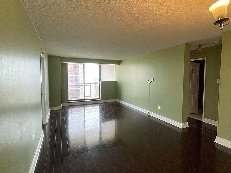 99 Blackwell Ave #803 — Photo 2