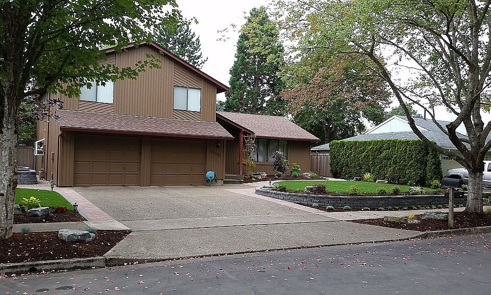 Newly landscaped in 2016