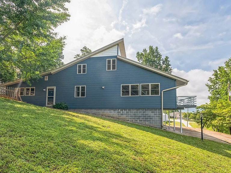 769 Gilmore Rd — Photo 18