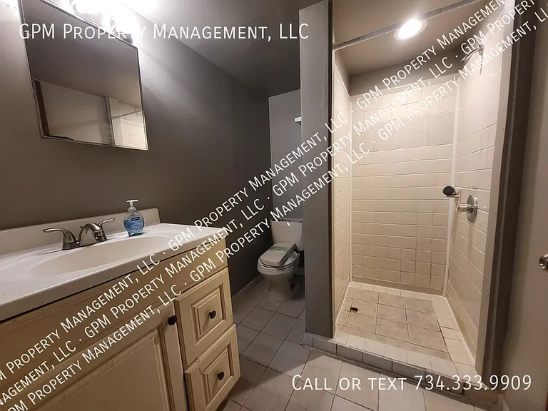 22084 Shakespeare Ave — Photo 14
