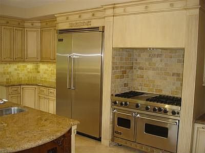 2nd image of 17530 Encino Ln
