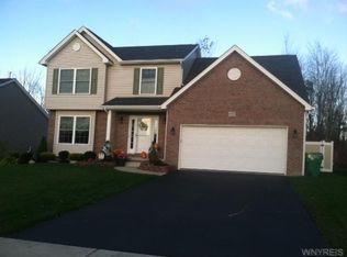 1432 Evergreen Dr, Lake View, NY 14085