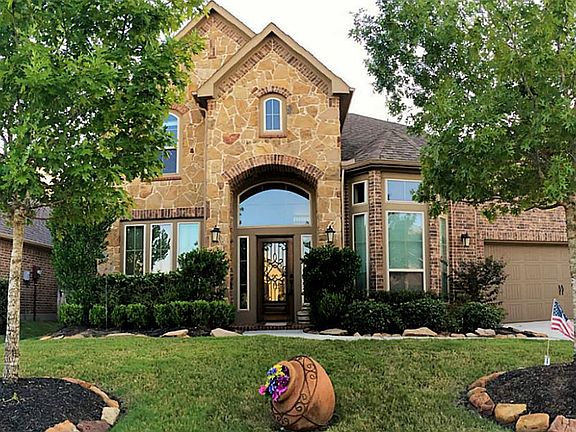 2nd image of 28607 Hunters Shore Dr