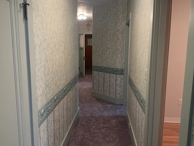1721 Brownsville Rd #1 — Photo 10