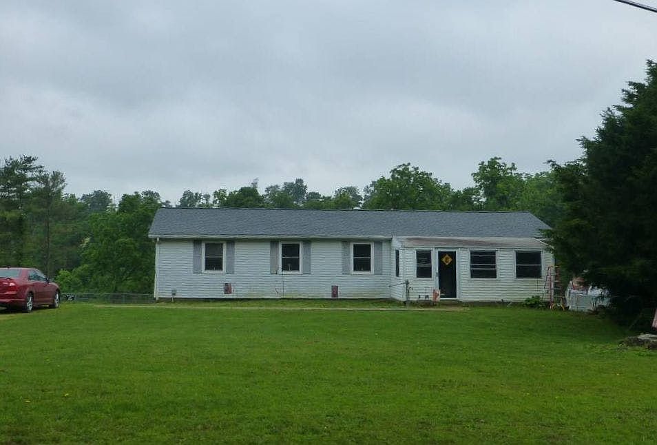 1st image of 224 Batdorf Rd