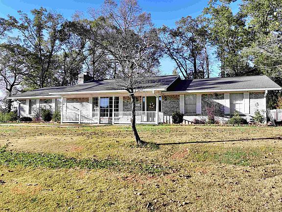 2nd image of 15 Dogwood Ln