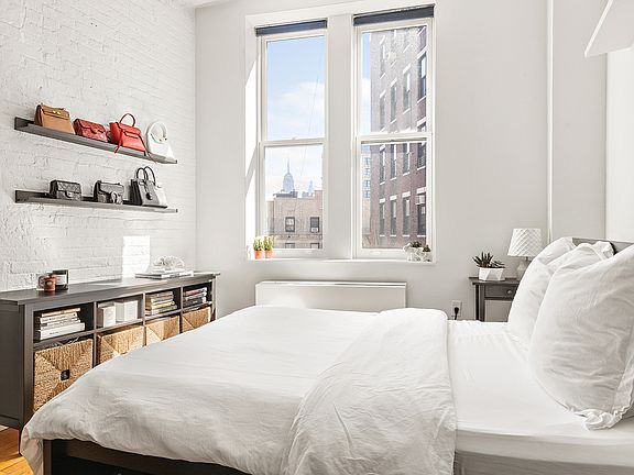 3rd image of 9 Barrow St APT 5G
