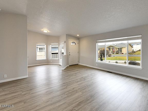 2nd image of 200 Bridle Way Unit 224
