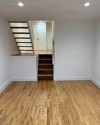 Rented by SERHANT. | media 15