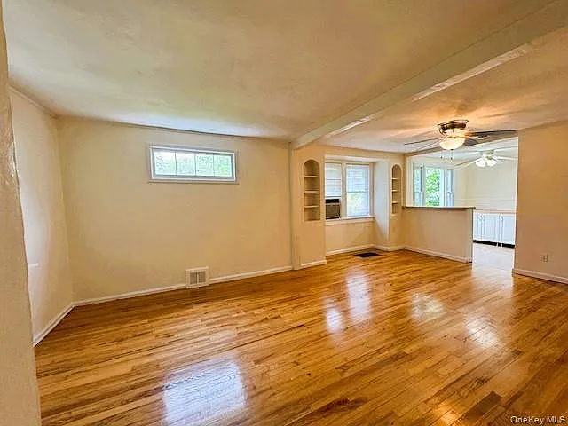 42 Hamilton Rd #LEFT — Photo 12