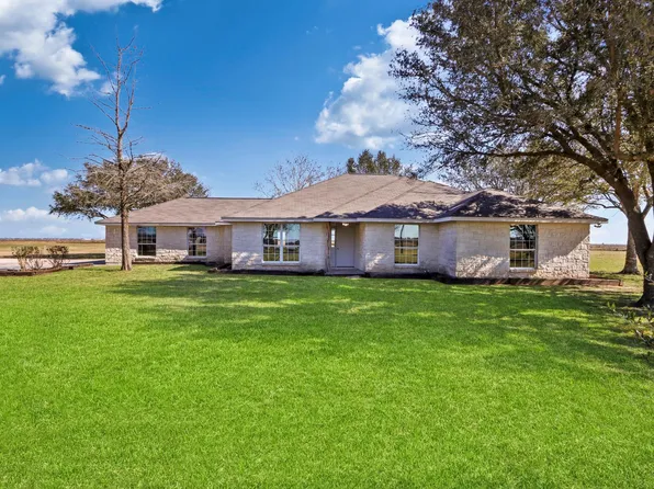 2445 Woods Rd, Brookshire, TX 77423