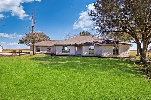 2445 Woods Rd Photo 1