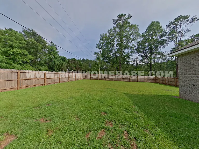 2700 Louise Dr — Photo 21