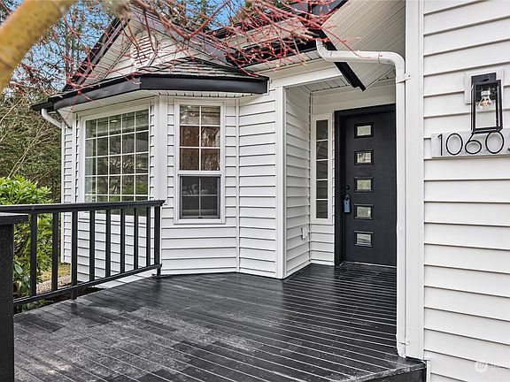 3rd image of 10603 Chance Place NW