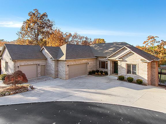 2nd image of 323 Washita Ln