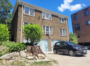 10 Rivercrest Rd #10R, Toronto, ON M6S4H3