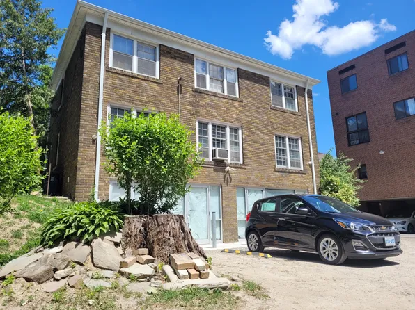 10 Rivercrest Rd #10R, Toronto, ON M6S 4H3