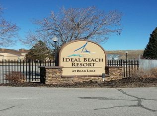2176 S Bear Lake Blvd #BLDG B, GARDEN CITY, UT 84028