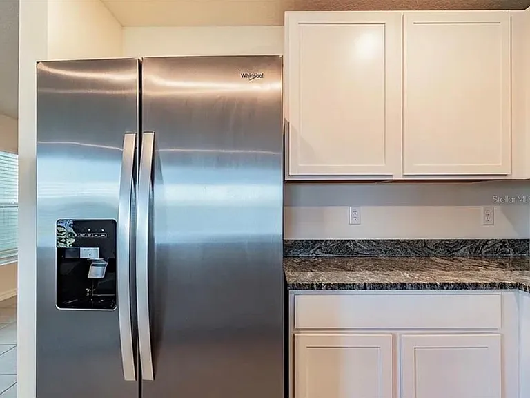 649 Sunlit Coral St — Photo 6