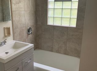 2972 N 68th St APT 3, Milwaukee, WI 53210