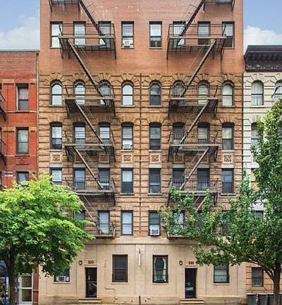 5th image of 318 E 34th St APT 2C