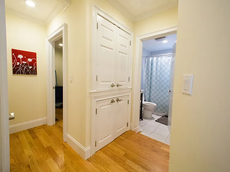 37 Beaconsfield Rd #1D — Photo 9
