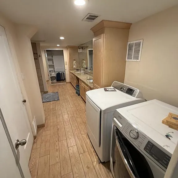 700 Solano Dr SE — Photo 11