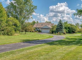 6658 Turk Rd, Ottawa Lake, MI 49267