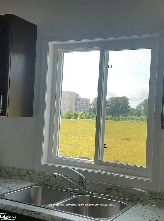 3 bed, $2,350 — Photo 2