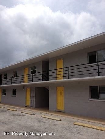 1st image of 1404 S Deleon Ave APT 15
